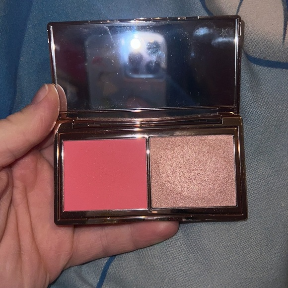 Charlotte Tilbury Other - charlotte tilbury blush and highlighter palette